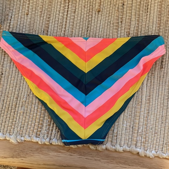 Woman’s target medium swimsuit - Picture 6 of 6